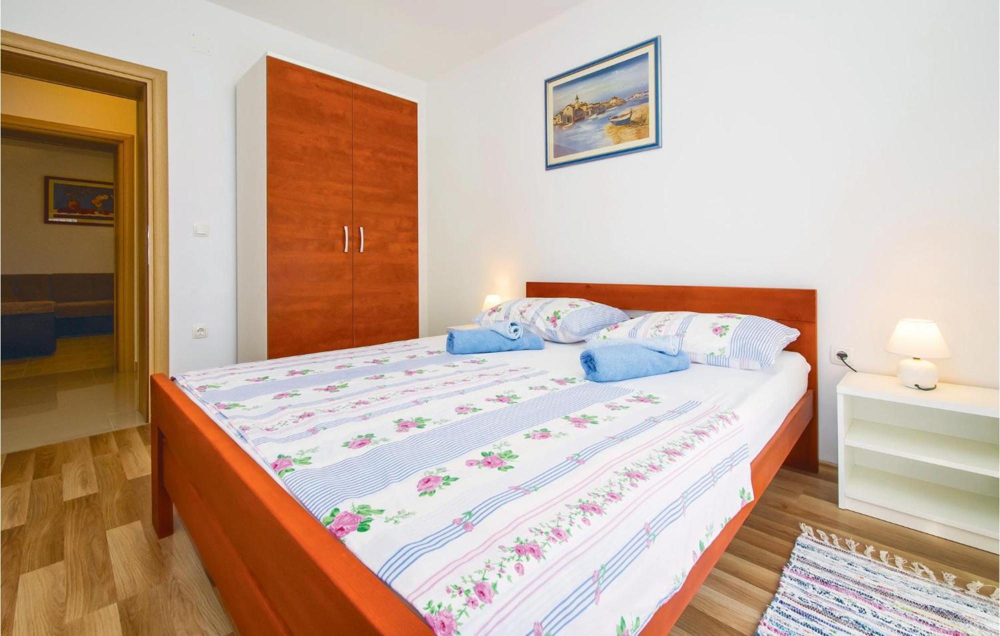 2 Bedroom Awesome Apartment In Mali Rat Sumpetar Exterior photo